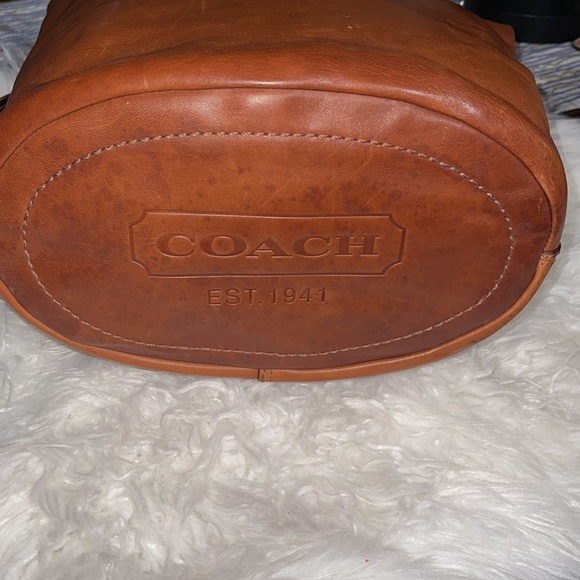 Coach XL Bleecker Tattersall Burnished leather bucket duffle bag, Cognac - Picture 4 of 10
